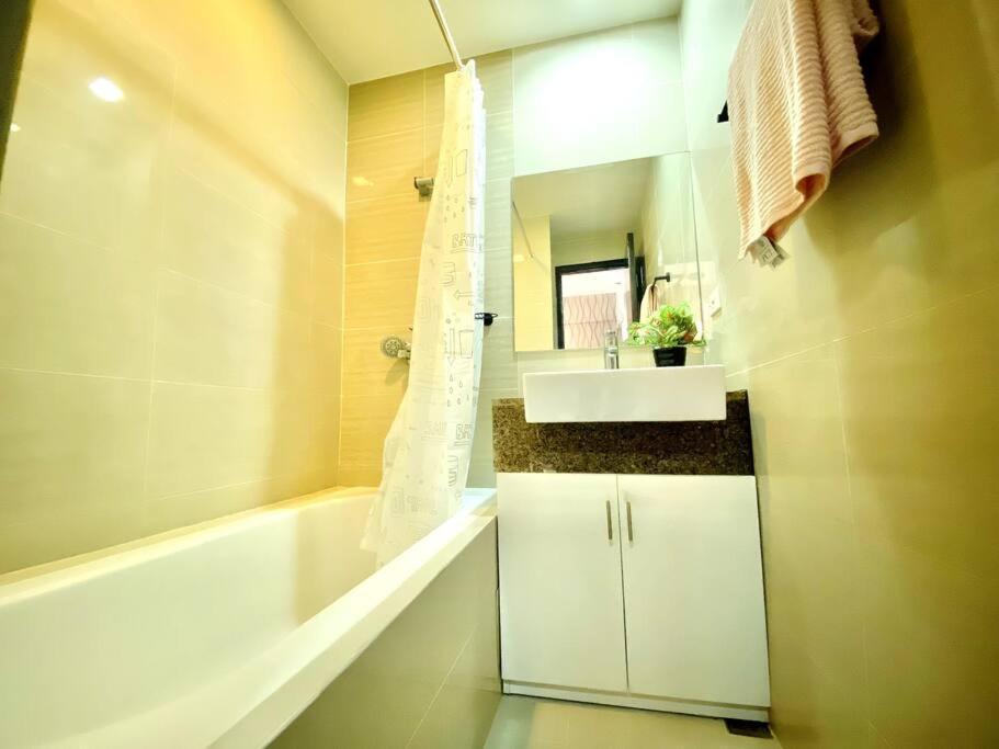 One Pacific Residences Punta Engano  Bagian luar foto